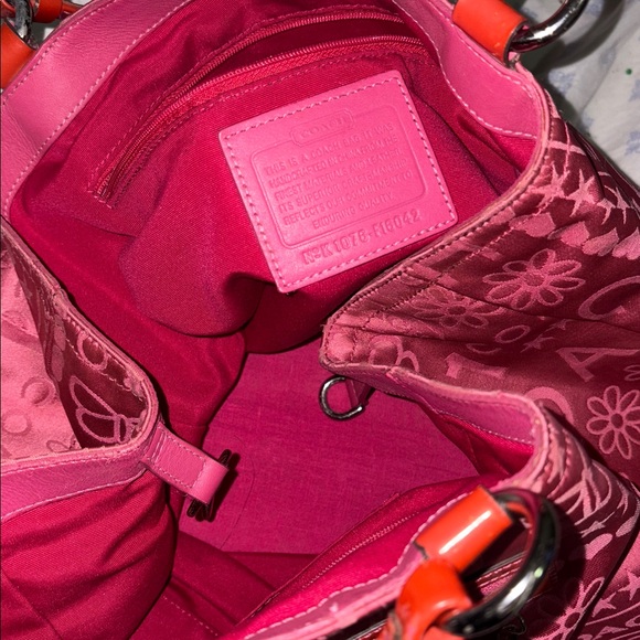 Coach Pink poppy Shoulder Bag 2010 GUC 12”x15” - Picture 16 of 17